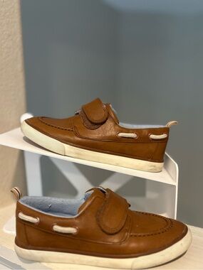 Cat And Jack Brown Levi Shoes Slip On Gently Used Little Boys Youth Shoes Sz 12